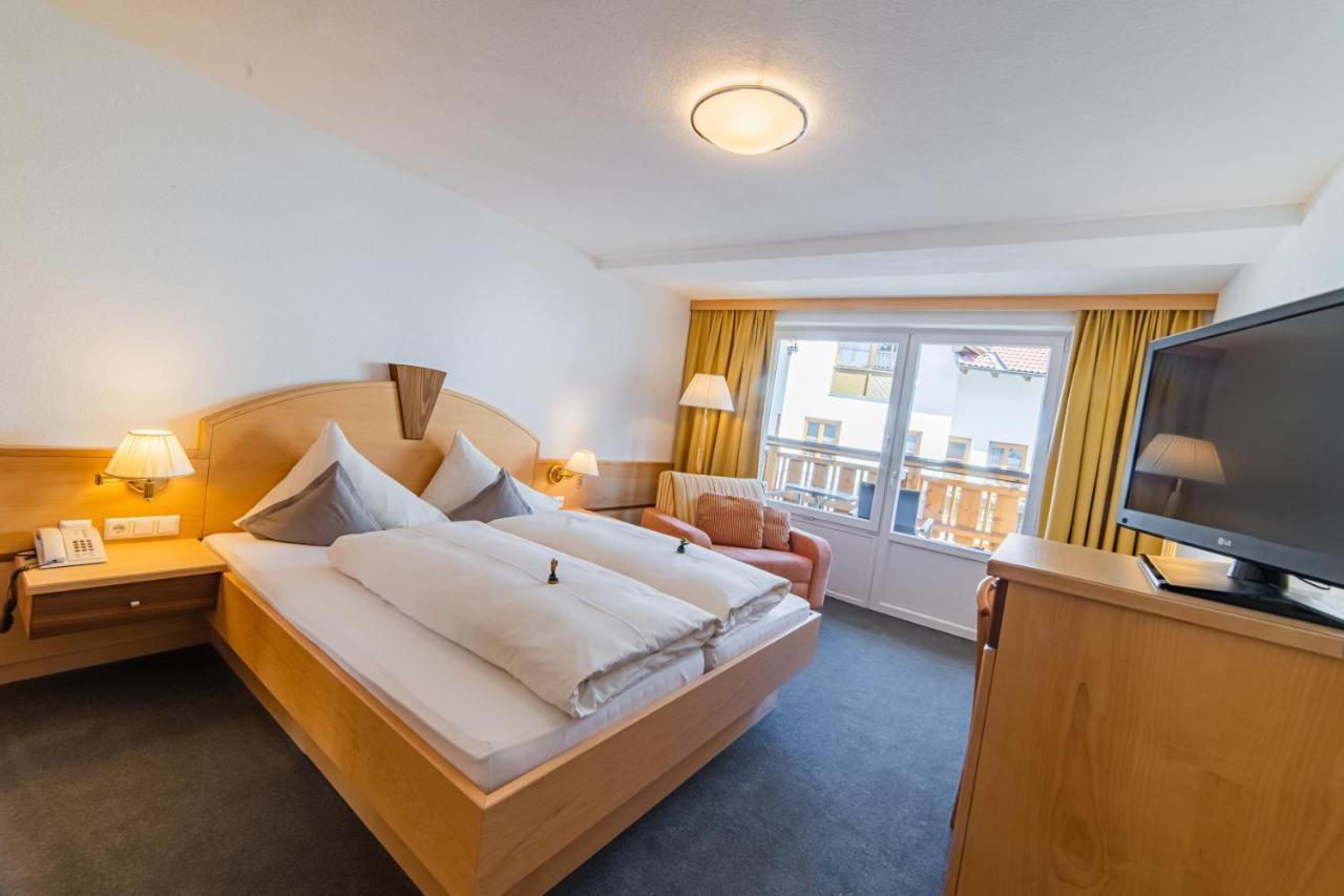 Aparthotel Hochland Gmbh Nauders Exterior foto